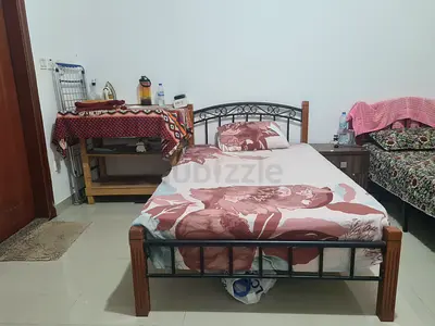 Executive Bed space available in studio room from 01 May 2026