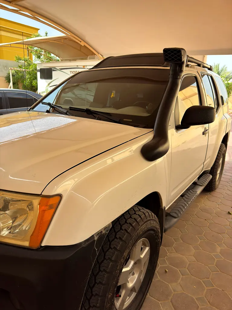 Nissan Xterra 2008 — photo 1 of 11