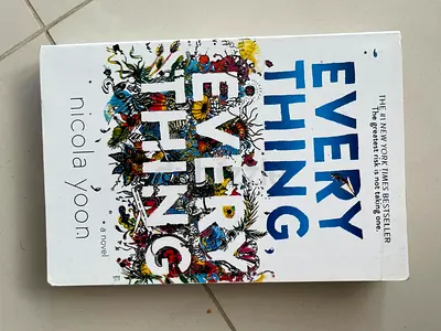 Everything, Everything by Nicola Yoon - Paperback