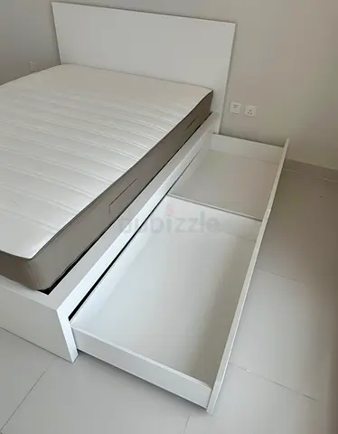 IKEA Malm Double size bed frame with mattress. (140 × 200 cm)