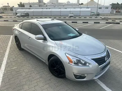 Excellent Nissan Altima 2015 full options low milege and low price
