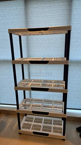 Cosmoplast Shelving