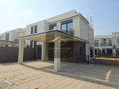 Brand New Luxury 3 BR Family Townhouse