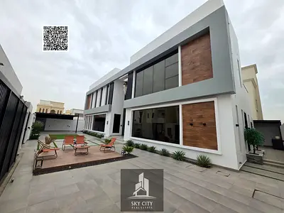 For sale luxury villa with modern design and refined finishes