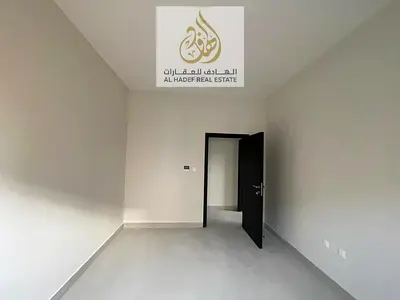 للايجار السنوي بعجمان منطقه الجرف 3 غرفتين وصاله