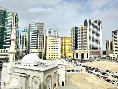 * SPACIOUS 2BHK APARTMENT PRIME LOCATION WITH BALCONY GYM POOL WARDROBE *