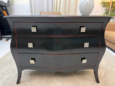 Italian chest of drawers