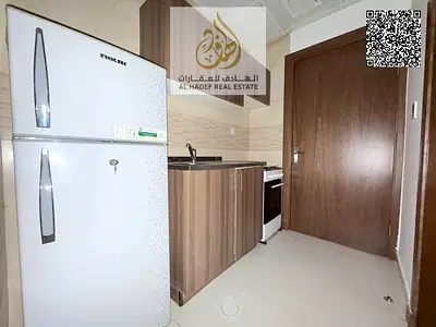 استوديو للإيجار في برج سمارت | على محمد بن زايد مباشر | 20,000 درهم