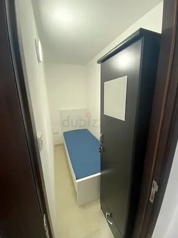 Single room near business bay metro station