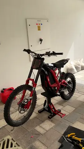 Surron lightbee X fully modded