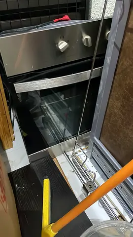 Stainless steel built-in oven - good working condition