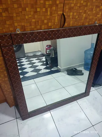 Wall hanging mirror strong good quality