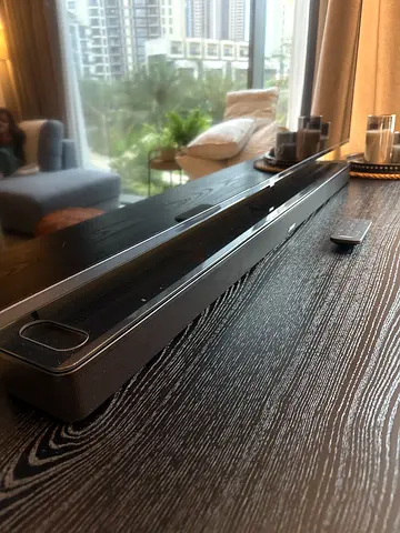 Bose 900 High-Quality Soundbar with subwoofer