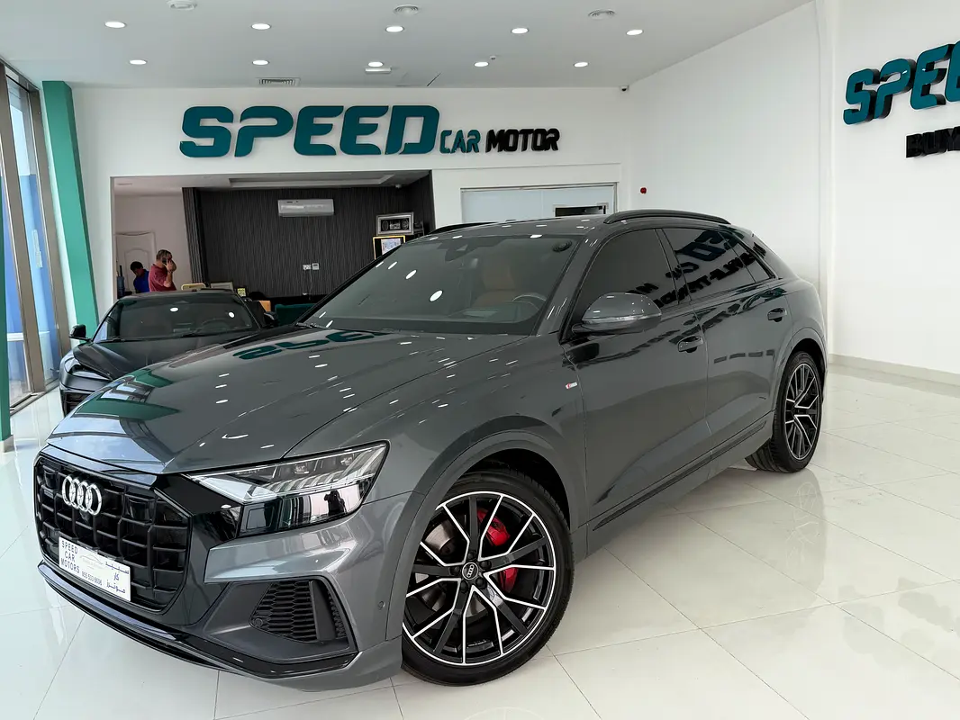 Audi Q8 2023 — photo 1 of 13