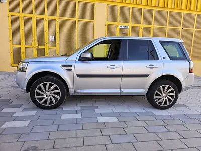 Land Rover LR2 HSE Luxury 2015 - GCC Specs - Excellent Condition