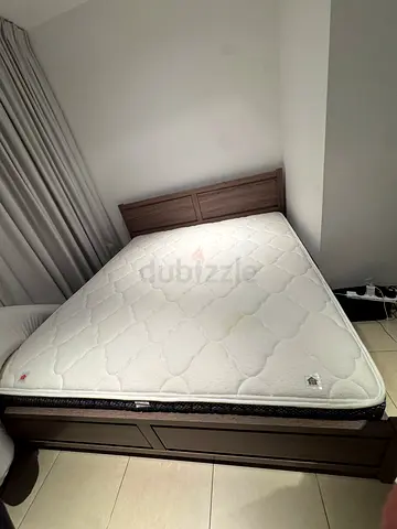 Bedframe and mattress