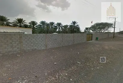 أرض سكني تجاري للبيع في المنامة حوض 14 على شارعين وشارع رئيسي بسعر شامل الرسوم