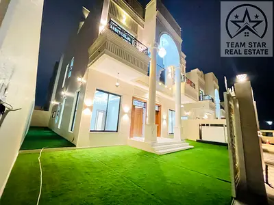 High-end villa, first occupancy, spacious rooms with wardrobes