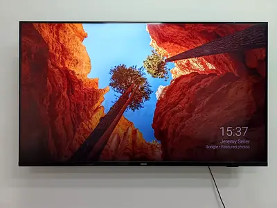 Philips 50 LED 4K UHD LED Android TV + FREE STAND | 50PUT7406/56 (Selling Quick)