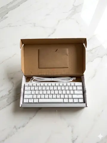 Razer Huntsman Mini. (Red Switches)