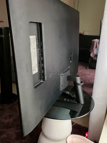 43 inch TV/ Monitor - 4k with Samsung vision ai