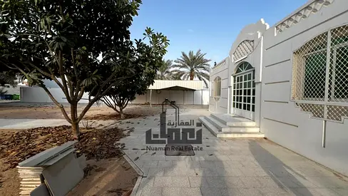 فيلا مجددة بالكامل للبيع في النوف الشارقة 3 غرف ماستر وملحق مساحة كبيرة