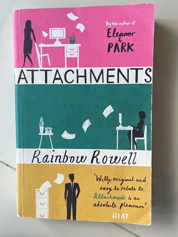 Attachments by Rainbow Rowell — Paperback (Good Condition)