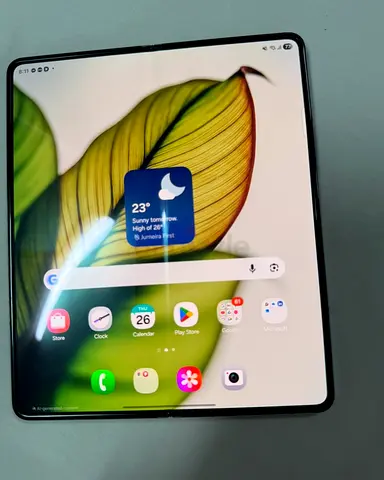 Samuns galaxy fold 5 512 UAE version