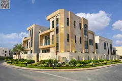 Villa directly from the owner, personal finishing, on a main street, close to all services, freehold