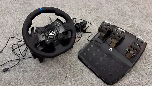 Logitech g923 steering wheel and padels (NO GEAR BOX) serious buyers