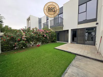 Modern Living | 3BR+Maid Villa for Rent 160K