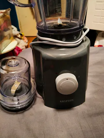 My Krypton countertop blender with grinder attachment - used and working