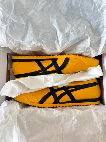 Onitsuka Tiger shoes yellow/black
