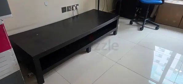 Low black TV stand / media console