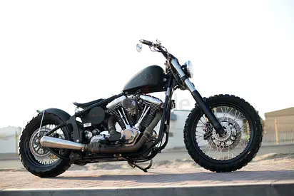 Headbanger Hollister Harley-Davidson softail custom motorbike project 23