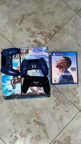 Ps4 slim with 3 controllers and games