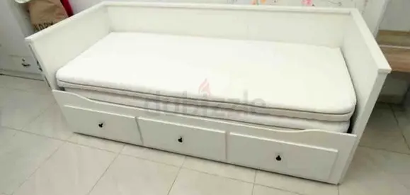 IKEA Hamnes Day bed with 3 storage drawers underneath and with 2 IKEA mattresses is available in exc