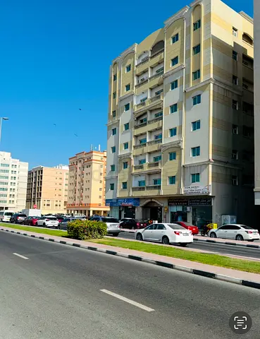 Fully furnished family room available