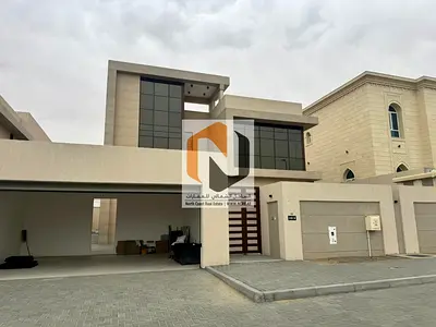 للإيجار فيلا جديدة في البراشي – الشارقة