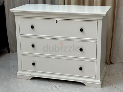 Pottery barn Larkin 3-Drawer Dresser