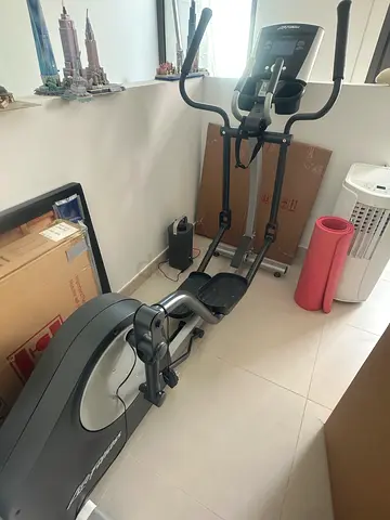 Life Fitness Eliptical