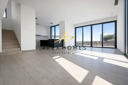 Amazing | Vacant | Next to Pool