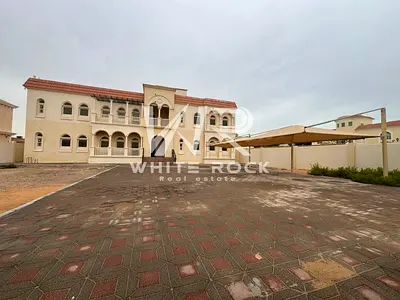 Spacious stand alone 6 Master's Bedrooms