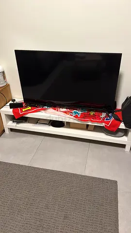 Starx, Large LED LCD TV - good working condition