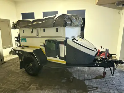 XT140 offroad camping trailer With rooftop tent