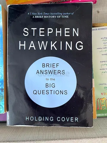 Im selling Brief Answers to the Big Questions by Stephen Hawking — paperback (holding cover)