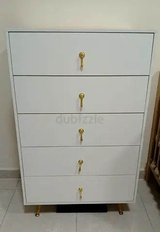 Stylish White Chest of Drawers