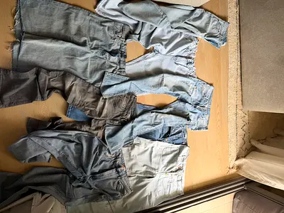 Box of womens jeans, assorted sizes. Mix of jeans from Zara Gap HM and mango. 100dhs for the box