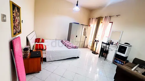 ROOM AVAILABLE FOR FAMILY   LADIES NEAR AL NAHDHA METRO