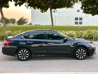 2017 Nissan ALTIMA — фото 8